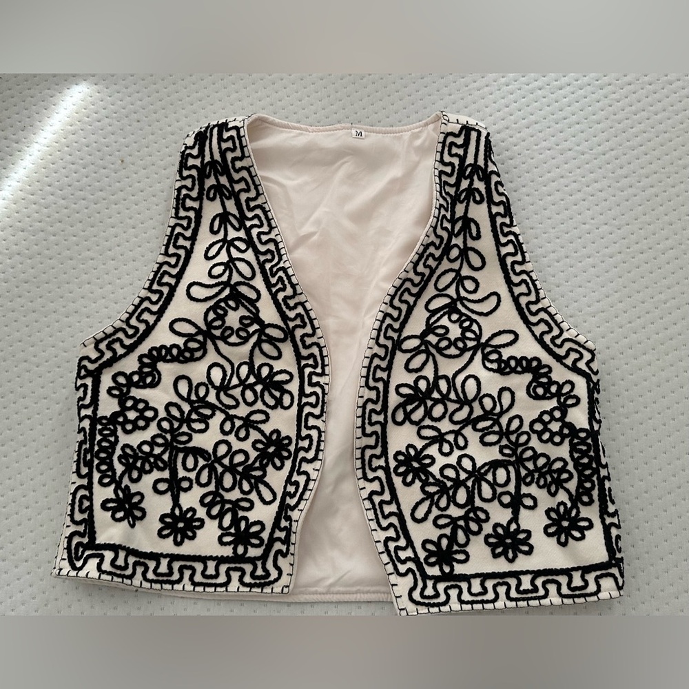Commence embroidered vest